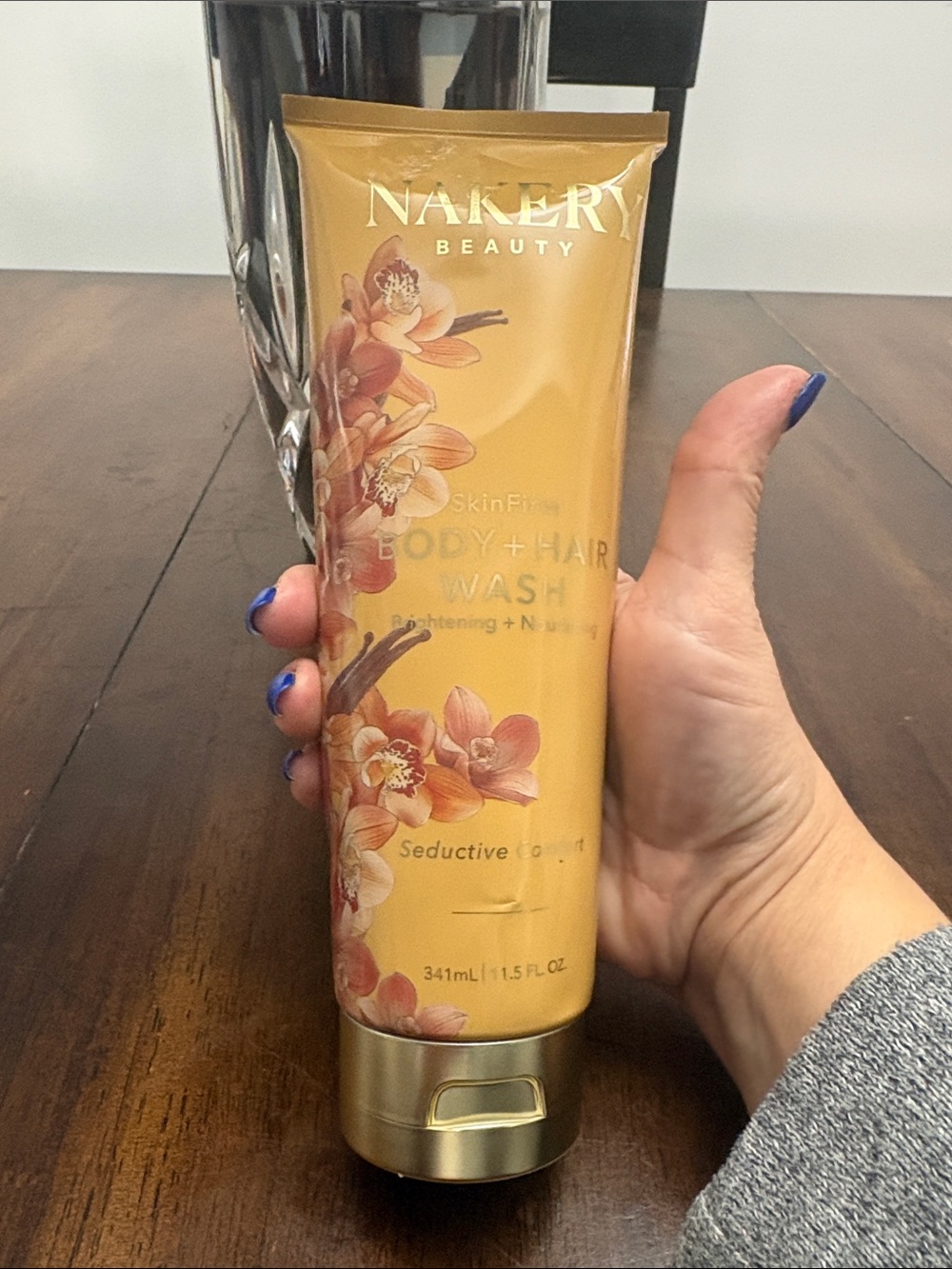 Nakery Seductive Gold Body & Hair Wash - Gold. NWT